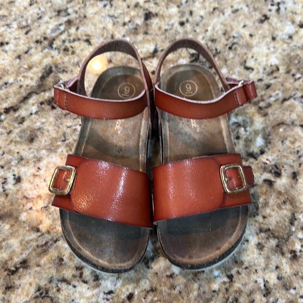 Sz 9 Little Girls Cat & Jack Brown Sandals